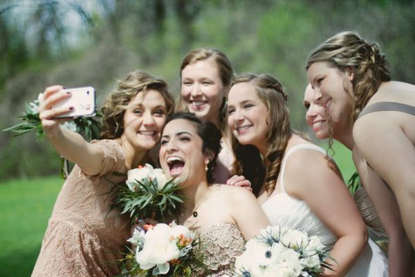 The Best Ways to Share Wedding Guest Photos