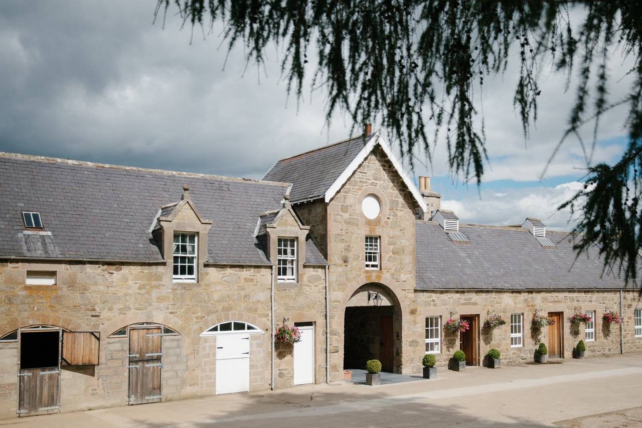 Barn wedidng venue exterior in Scotland